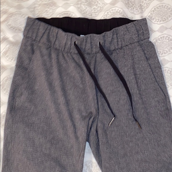 lululemon on the fly pant grey heathered - Picture 2 of 5